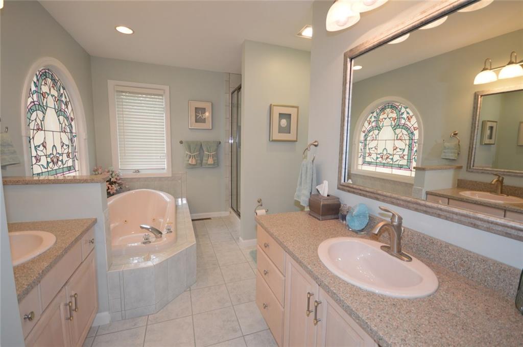 100 Field Club Circle McKees Rocks, PA 15136 - Photo 18 of 24