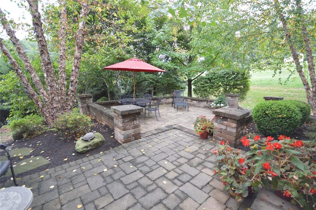100 Field Club Circle McKees Rocks, PA 15136 - Photo 22 of 24