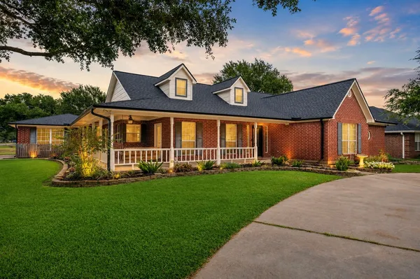 $409,900 | 9403 Highland Pointe Drive, Needville, TX 77461