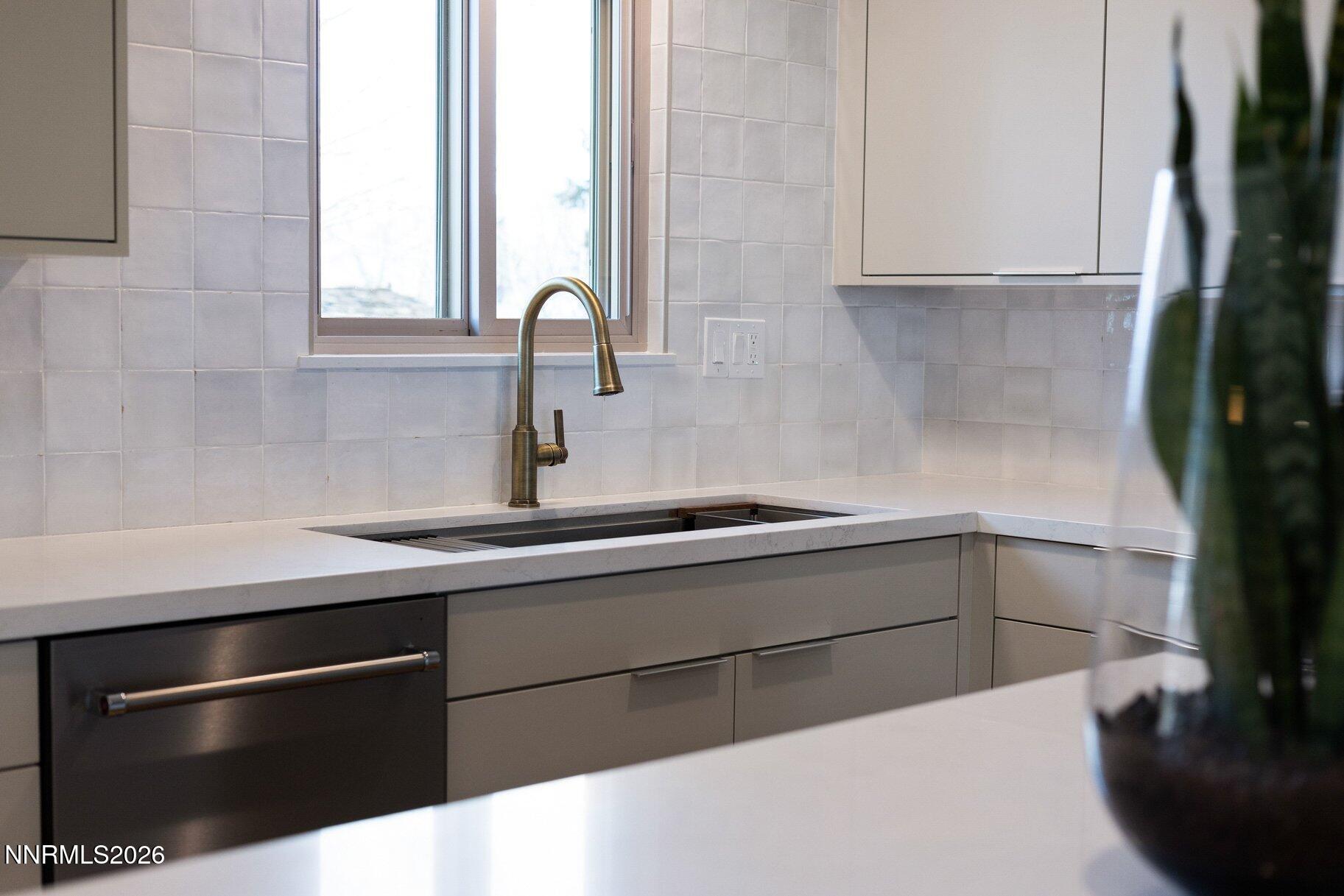 11065 Orchard Hill Drive Reno, NV 89511 - Photo 12 of 46 12