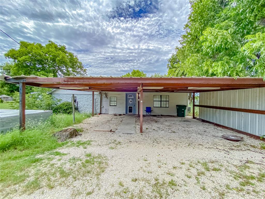 510 Hamby Road Clyde, TX 79510 - Photo 16 of 34 carport