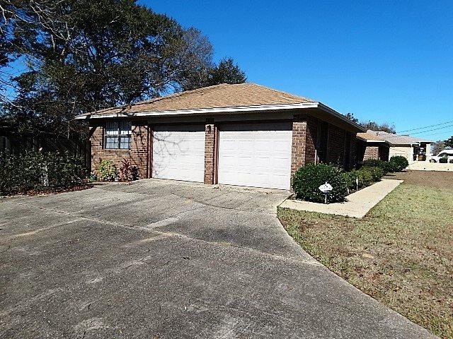 2131 Stallion Road Cantonment, FL 32533 - Photo 5 of 17 Gallery Image 5