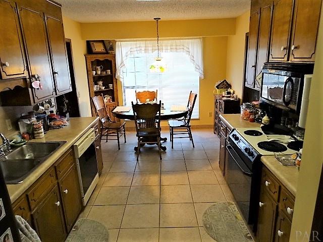 2131 Stallion Road Cantonment, FL 32533 - Photo 9 of 17 Gallery Image 9