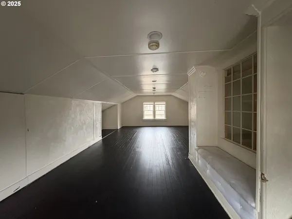 $555,000 | 960-970 West 7th Avenue, Eugene, OR 97402