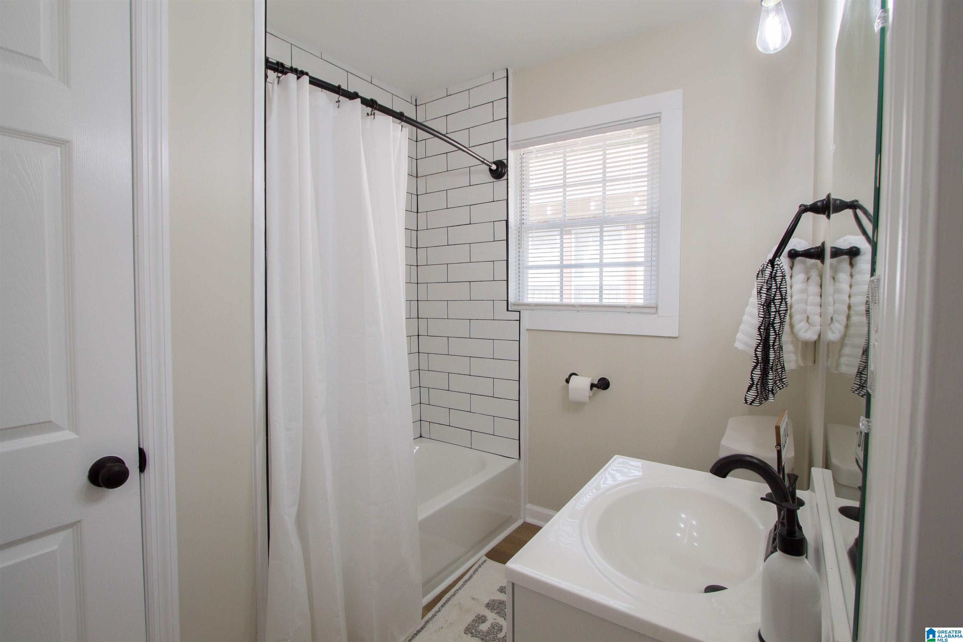 4733 Avenue R Birmingham, AL 35208 - Photo 18 of 21