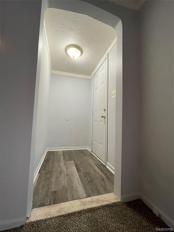 21195 Inkster Road Farmington Hills, MI 48336 - Photo 9 of 13