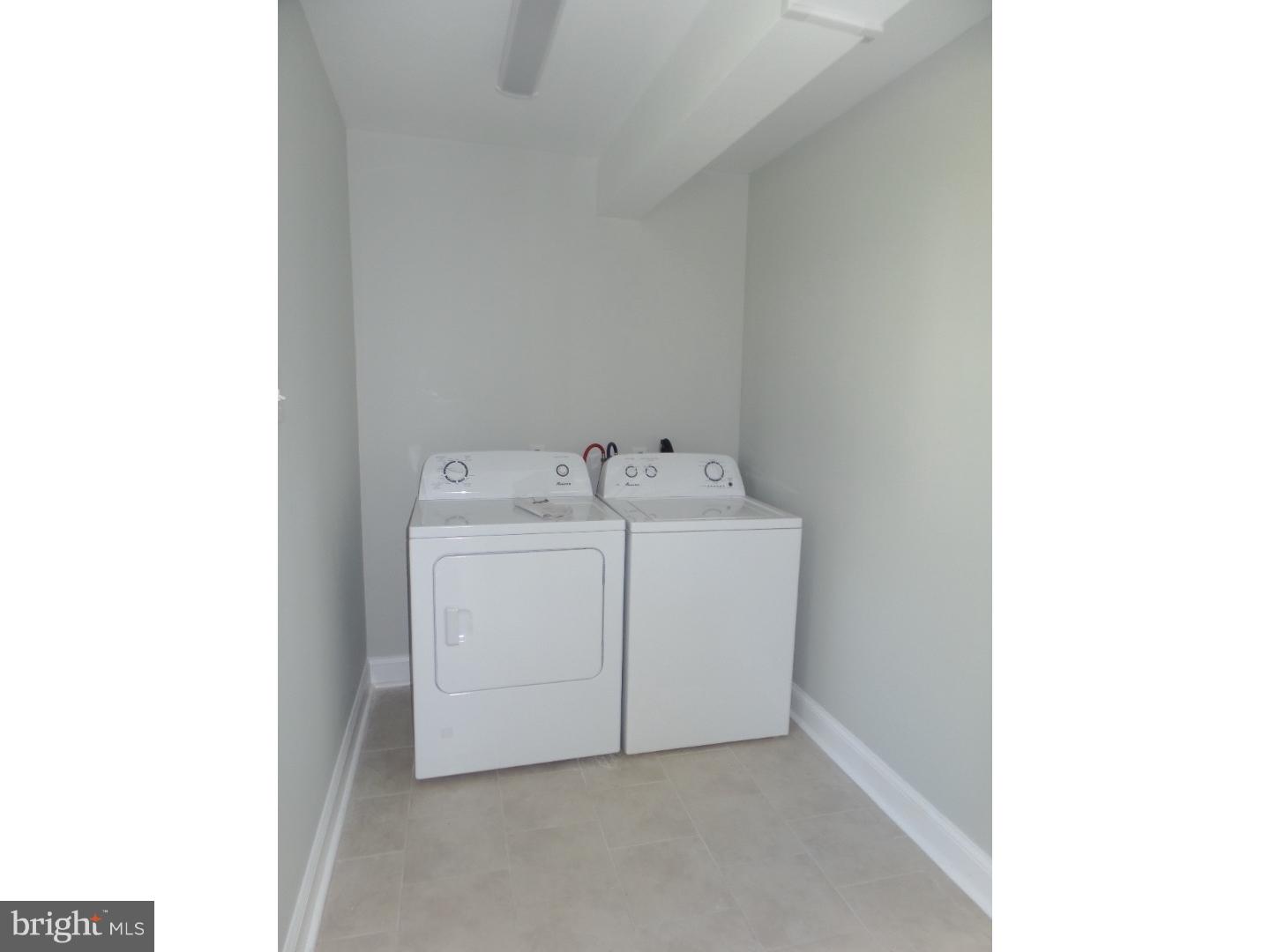 15 Warwick Road Stratford, NJ 08084 - Photo 4 of 14