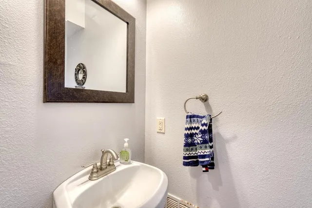 $2,000 | 124 Steelaway Lane, Blairsville, GA 30512