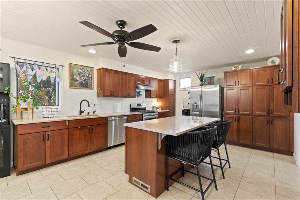 810 Crane Street Raymore, MO 64083 - Photo 9 of 53