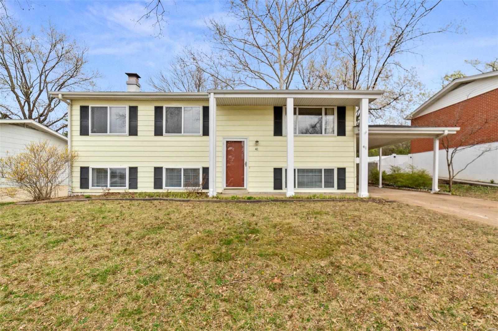 41 Hillcrest Boulevard Ballwin, MO 63021 - Photo 2 of 35