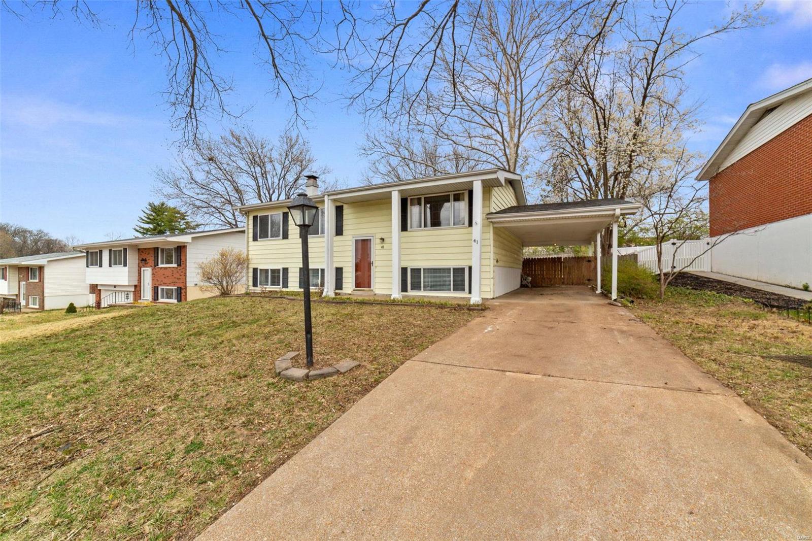 41 Hillcrest Boulevard Ballwin, MO 63021 - Photo 3 of 35