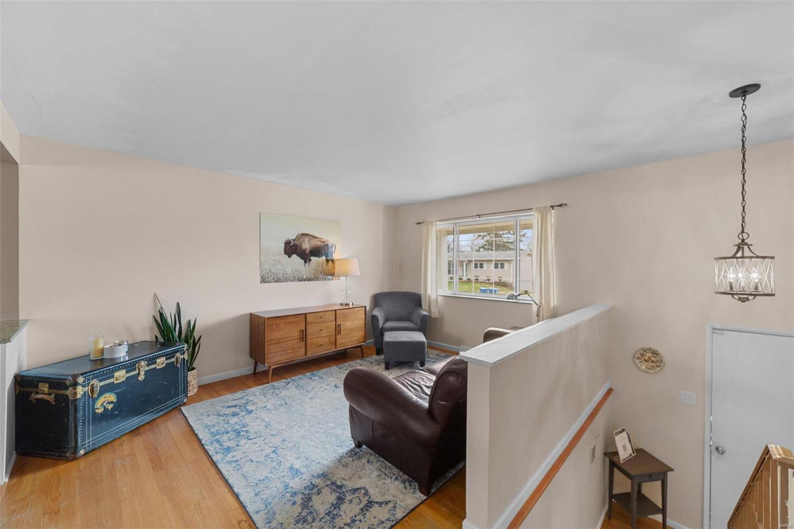 41 Hillcrest Boulevard Ballwin, MO 63021 - Photo 4 of 35