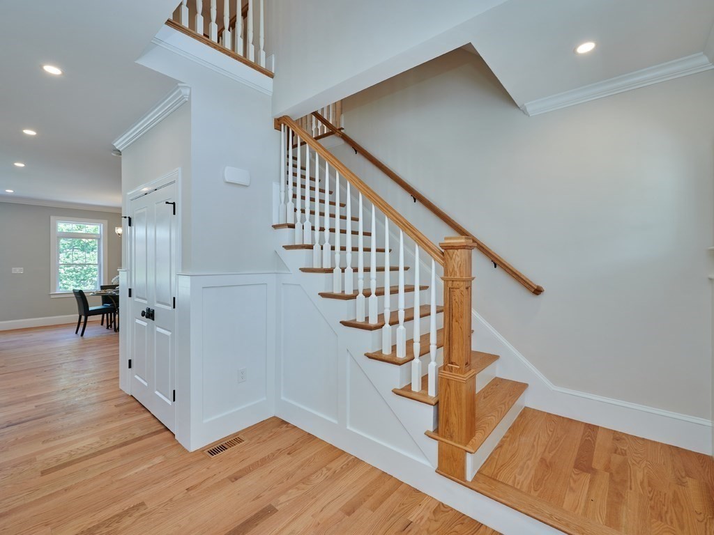 14 Regis Road Arlington, MA 02474 - Photo 16 of 42 Gallery Image 16