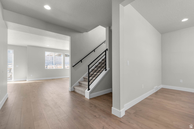 942 South Tanner Road Santaquin, UT 84655 - Photo 5 of 24
