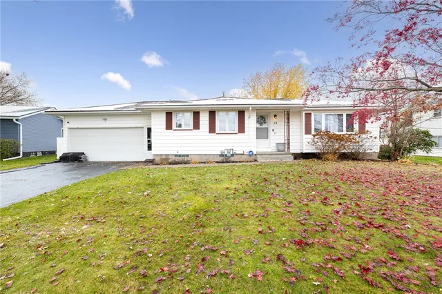 $189,900 | 15 Kennedy Circle, Irondequoit, NY 14609