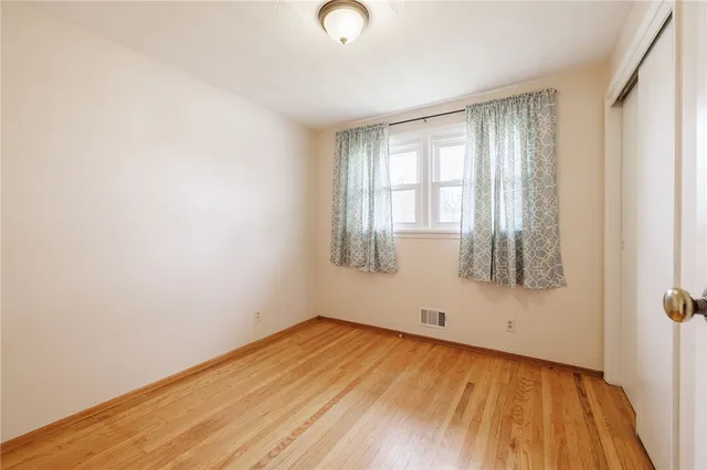 $189,900 | 15 Kennedy Circle, Irondequoit, NY 14609