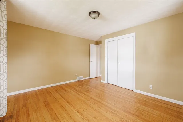 $189,900 | 15 Kennedy Circle, Irondequoit, NY 14609