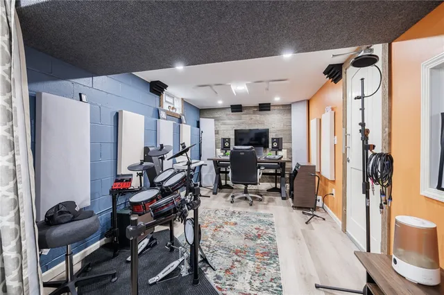 $189,900 | 15 Kennedy Circle, Irondequoit, NY 14609