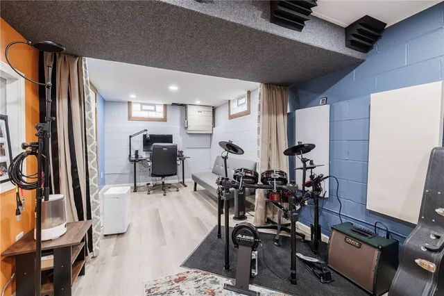 $189,900 | 15 Kennedy Circle, Irondequoit, NY 14609