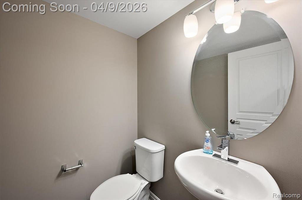 2877 Hartwick Drive Rochester, MI 48307 - Photo 26 of 44