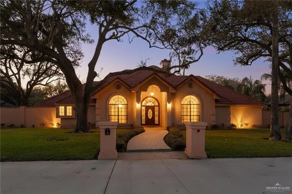 $679,000 | 301 Byron Nelson Drive, Unit 6, McAllen, TX 78503