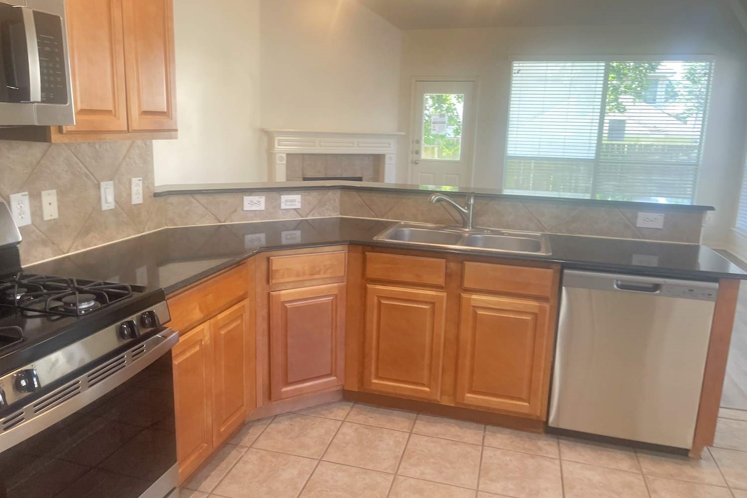 8903 Rolling Rapids Road Humble, TX 77346 - Photo 5 of 22
