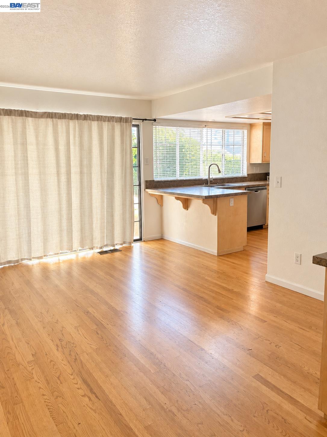 2204 Cheyenne Way Modesto, CA 95356 - Photo 10 of 19 Gallery Image 10