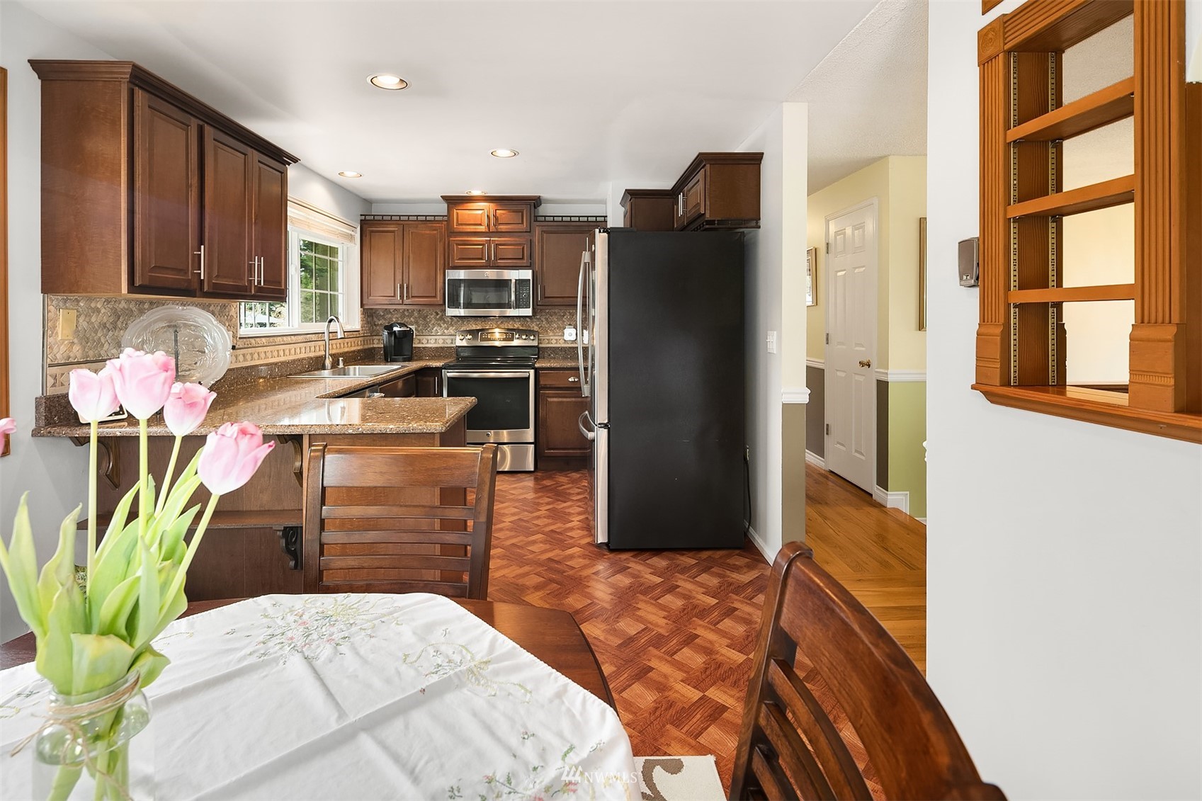 7127 176th Place Southwest Edmonds, WA 98026 - Photo 11 of 25 Gallery Image 11