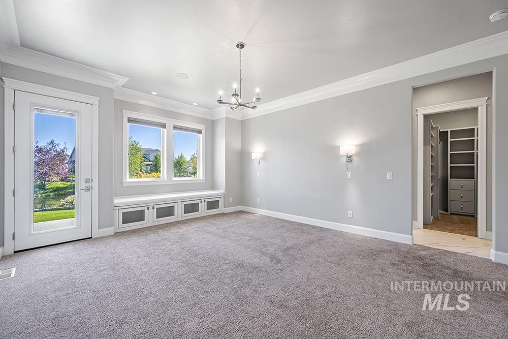 844 South Lake Pointe Way Eagle, ID 83616 - Photo 13 of 38