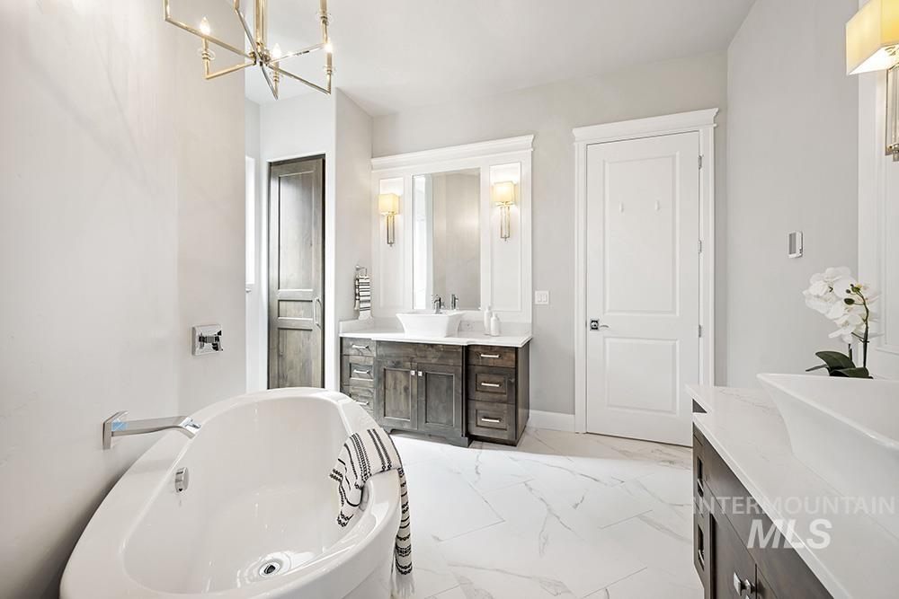 844 South Lake Pointe Way Eagle, ID 83616 - Photo 17 of 38