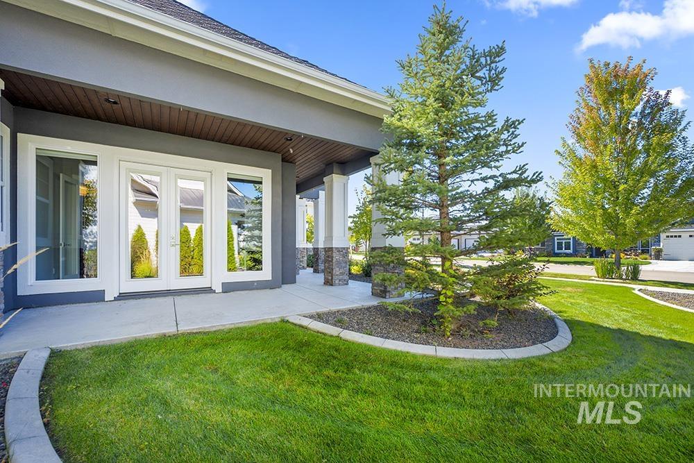 844 South Lake Pointe Way Eagle, ID 83616 - Photo 10 of 38