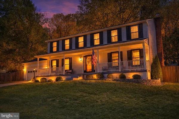 $689,990 | 15009 Woodglen Court, Dumfries, VA 22025