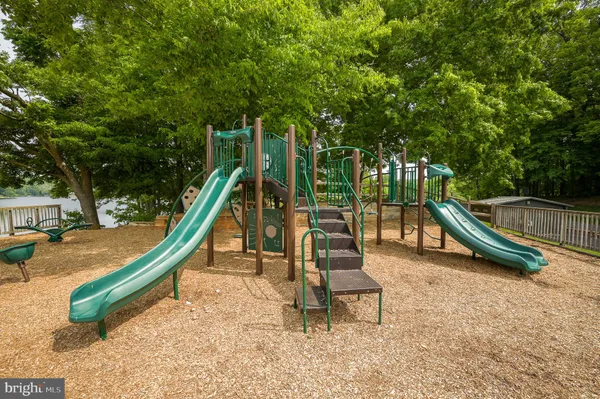$689,990 | 15009 Woodglen Court, Dumfries, VA 22025