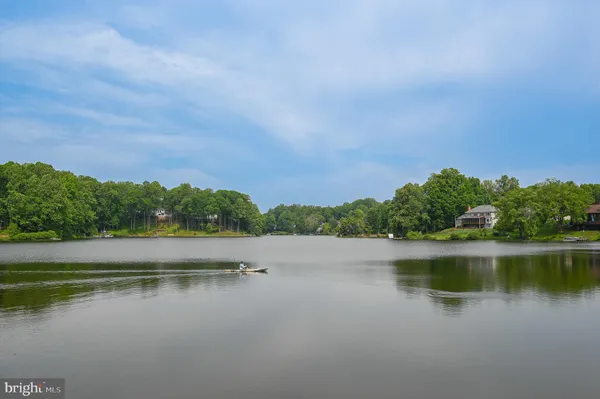 $689,990 | 15009 Woodglen Court, Dumfries, VA 22025