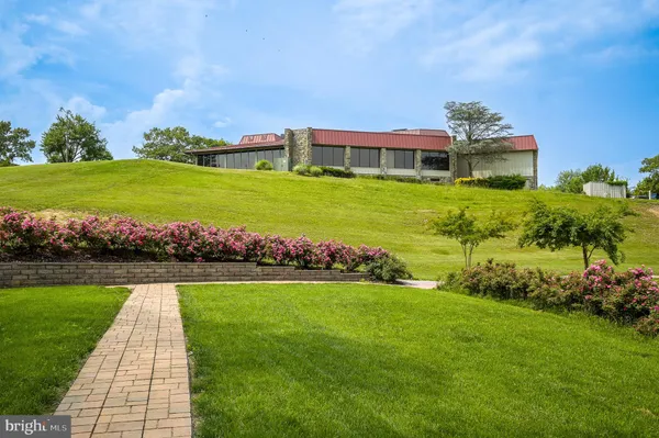 $689,990 | 15009 Woodglen Court, Dumfries, VA 22025