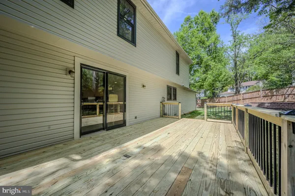 $689,990 | 15009 Woodglen Court, Dumfries, VA 22025