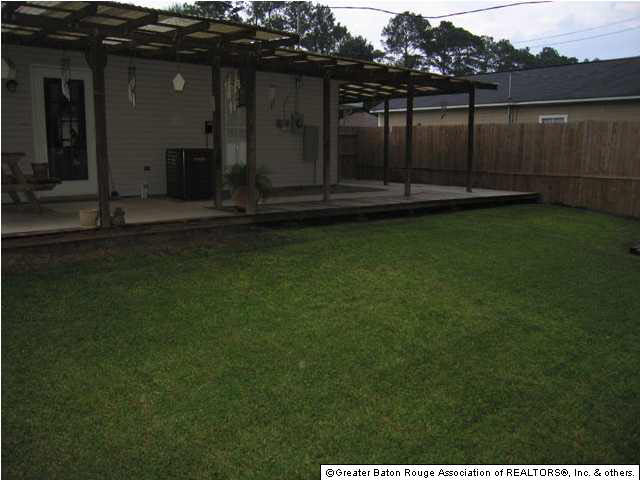 44083 Lake Village Road Prairieville, LA 70769 - Photo 8 of 8 Gallery Image 8