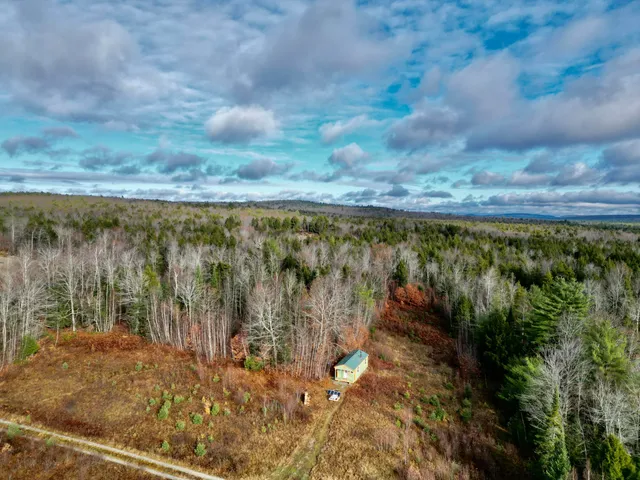 $79,900 | 194 Hurd Road, Burlington, ME 04417