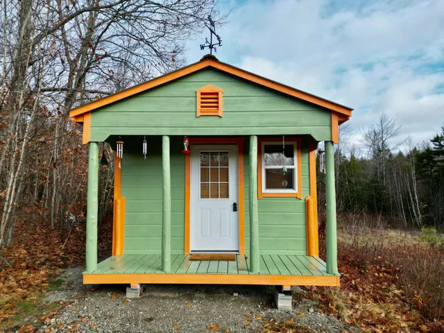 $79,900 | 194 Hurd Road, Burlington, ME 04417