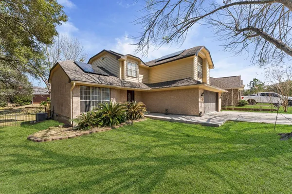 $2,650 | 228 April Waters Drive West, Conroe, TX 77356