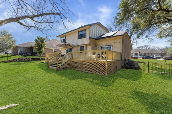 $2,650 | 228 April Waters Drive West, Conroe, TX 77356