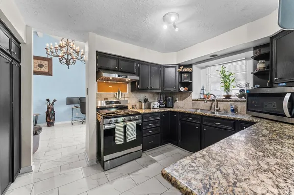 $2,650 | 228 April Waters Drive West, Conroe, TX 77356