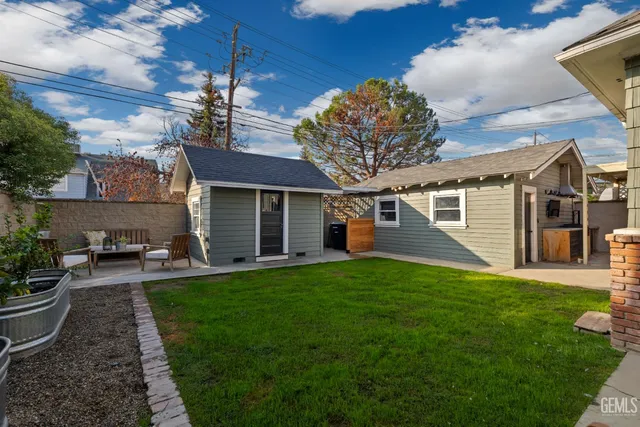 $785,000 | Undisclosed Address, Bakersfield, CA 93301