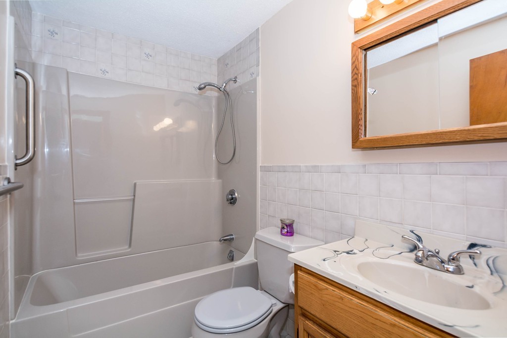 65 Outlook Road Billerica, MA 01862 - Photo 23 of 30 Gallery Image 23
