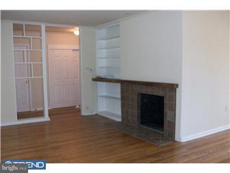 434 Bridgeboro Road Moorestown, NJ 08057 - Photo 3 of 12 Living Room