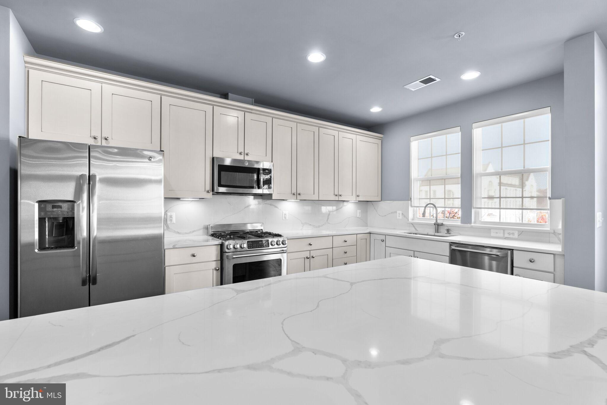 11201 Chase Street, Unit 60 Fulton, MD 20759 - Photo 2 of 40 Kitchen