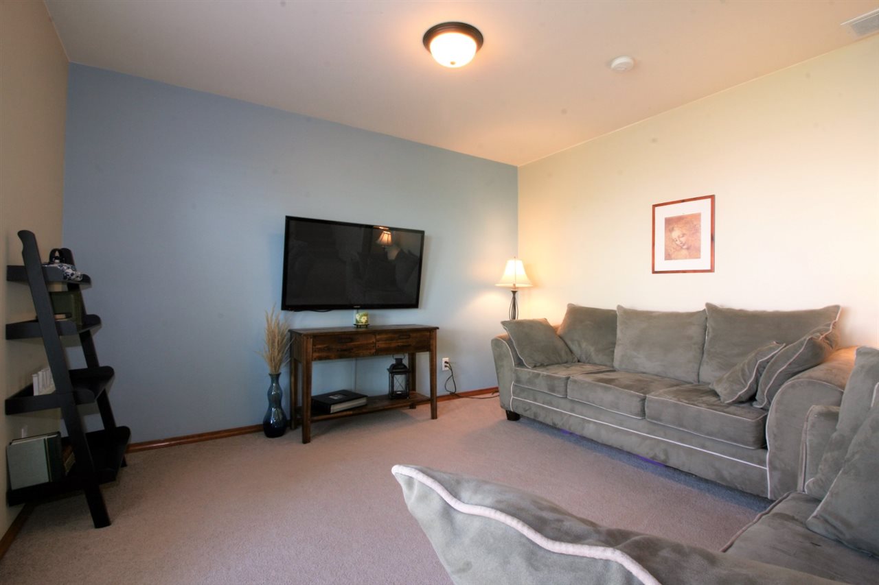 711 East Silver Pine Road Colbert, WA 99005 - Photo 8 of 20