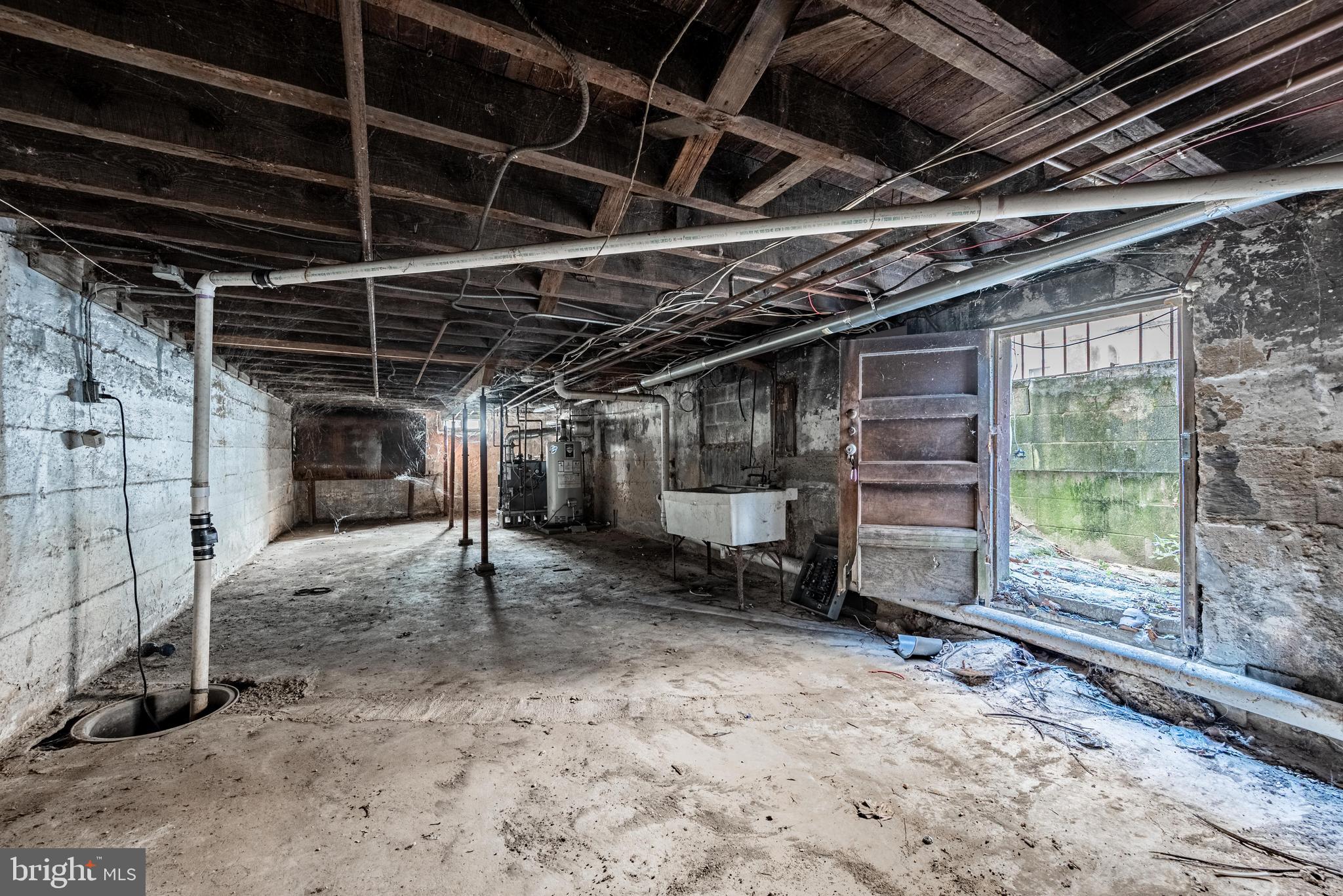 705 East 41st Street Baltimore, MD 21218 - Photo 13 of 15