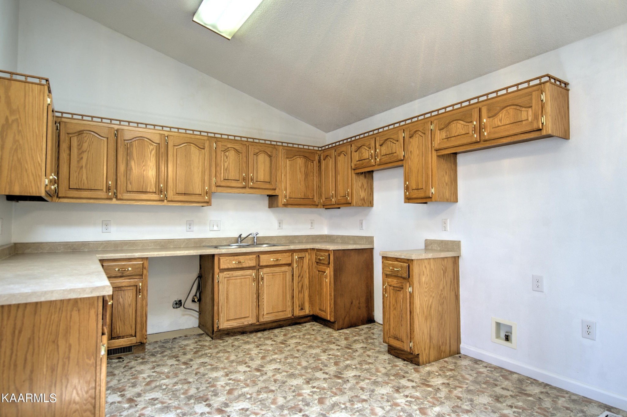 200 Craig Road Monterey, TN 38574 - Photo 16 of 18 Gallery Image 16