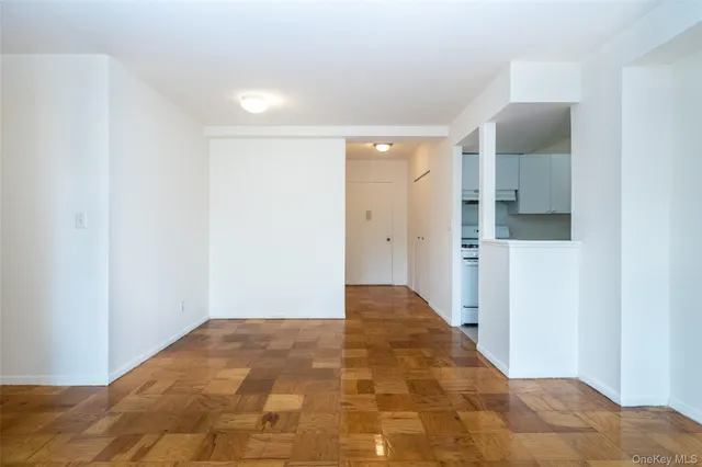 $2,700 | Undisclosed Address, White Plains, NY 10604